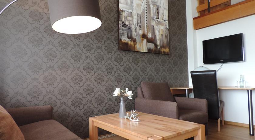 Gasthaus Zum Doerenberg باد إيبورغ الغرفة الصورة